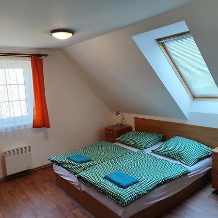 Chaty Kolodeje - Ubytovani U Reky V Soukromem Arealu-Orange Kolodeje nad Luznici Dış mekan fotoğraf
