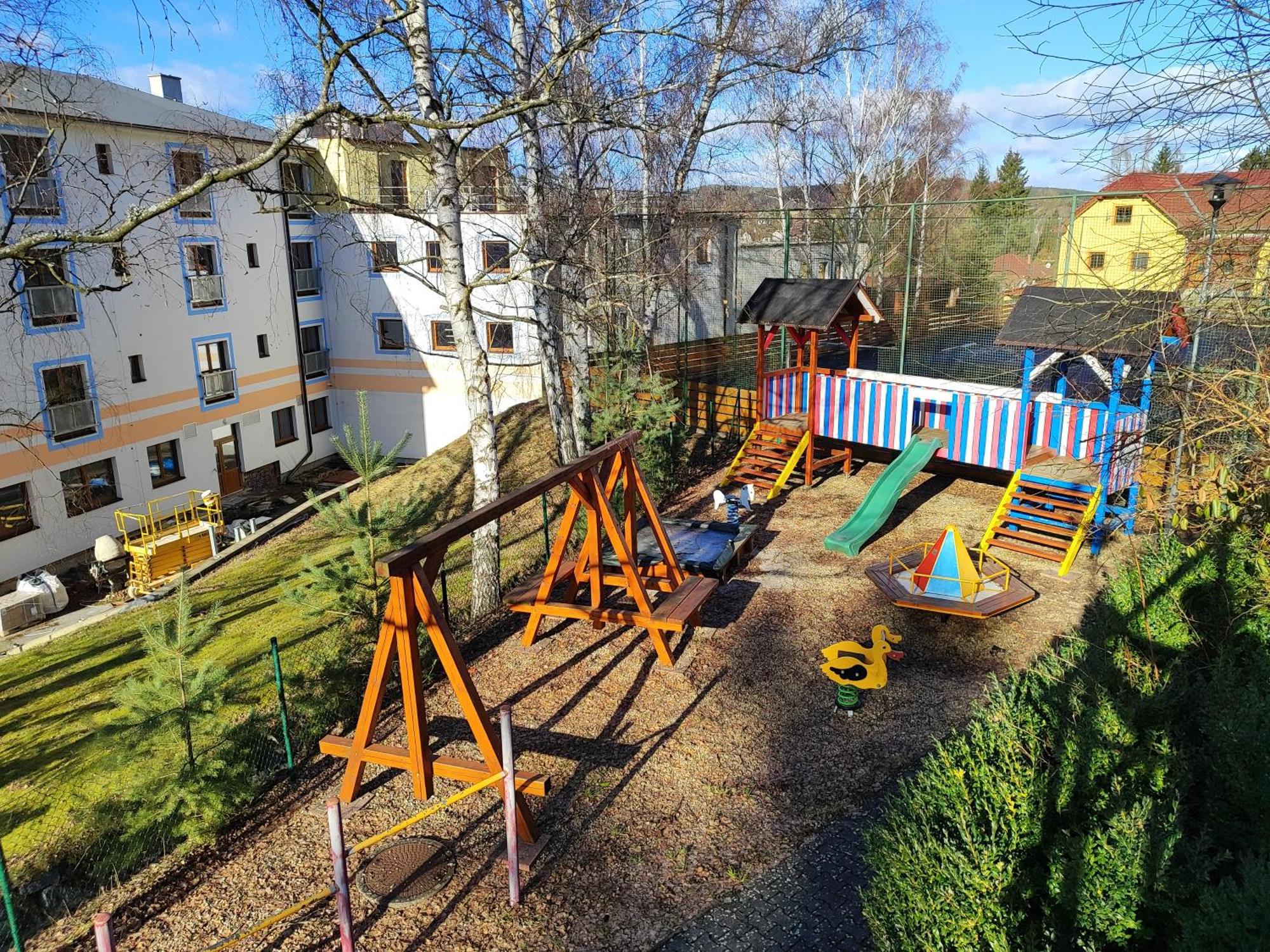 Chaty Kolodeje - Ubytovani U Reky V Soukromem Arealu-Orange Kolodeje nad Luznici Dış mekan fotoğraf